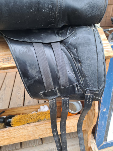 17.5" Albion Style Dressage Saddle