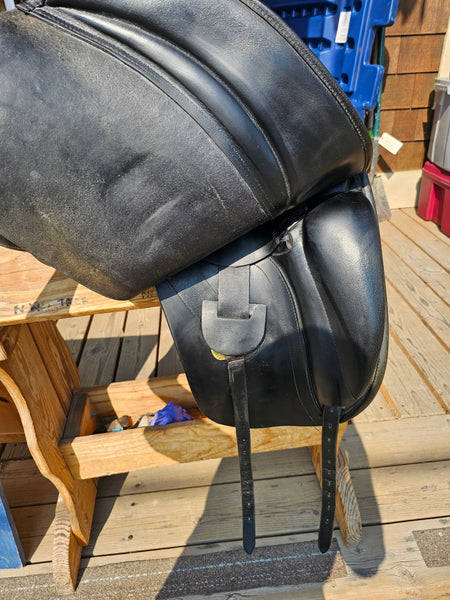 SLD 18" Lemke Dressage Saddle