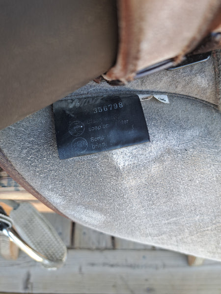 17.5" Wintec All Purpose English Saddle