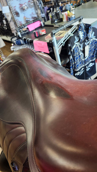 17.5" CWD SE01 Close Contact Jump Saddle