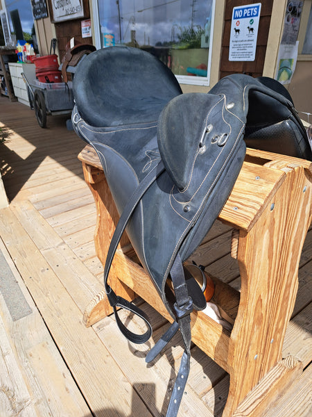 XL Wintec Pro Hart Australian Stock Saddle