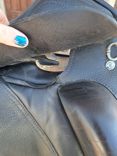 17.5" Custom Saddlery Advantage R Monoflap Dressage Saddle
