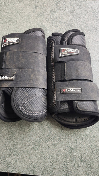 Large Lemieux Carbon Air Leg Boots