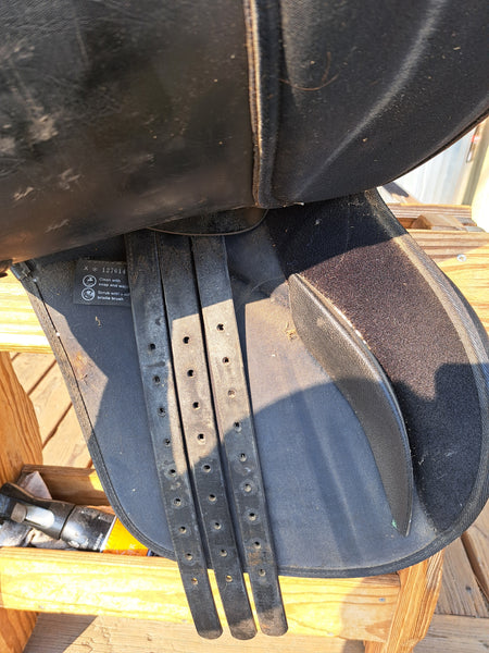 17.5" Wintec All Purpose English Saddle