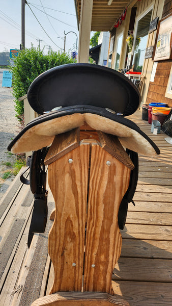 ON TRIAL 16" King Series Synthetic Gaited Western Trail Saddle
