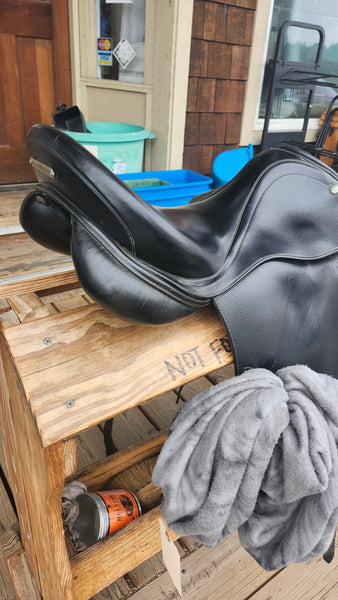 16" Prestige Dressage 2000 Saddle