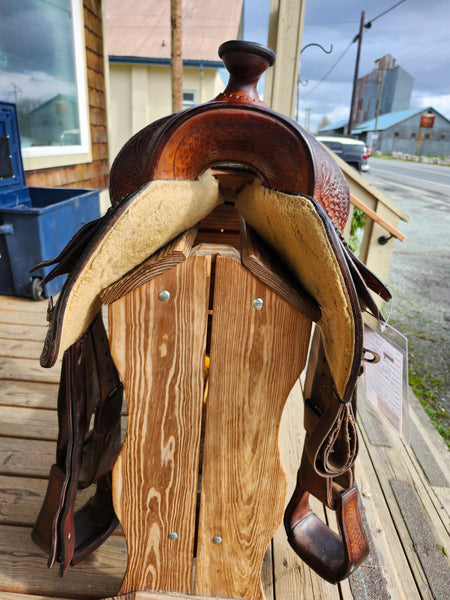 16" Champion Turf Show Saddle