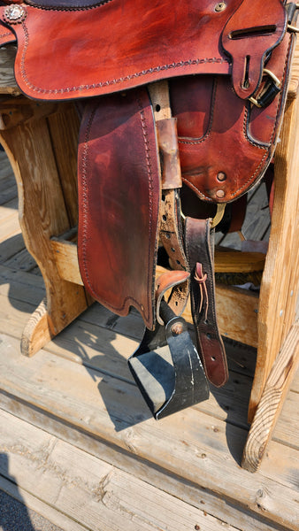 16.5" Tucker T59 Endurance Saddle