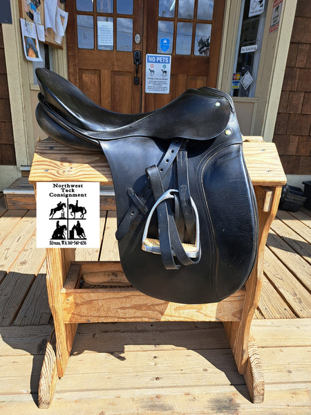 ON TRIAL 17.5" Passier Baum Dressage Saddle