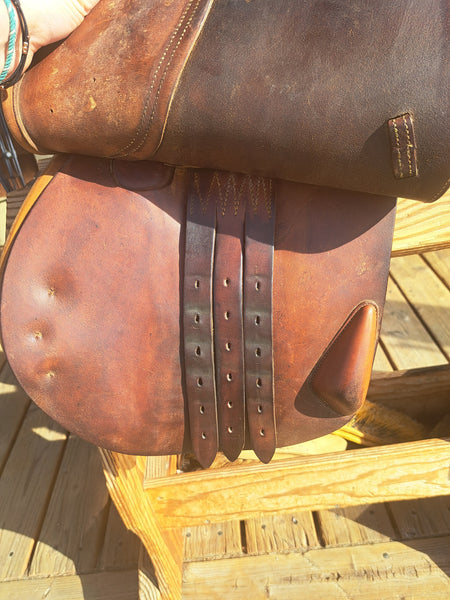 17" Devoucoux Biarritz Jump Saddle