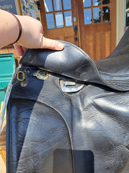 16" Bates Isabell Dressage Saddle