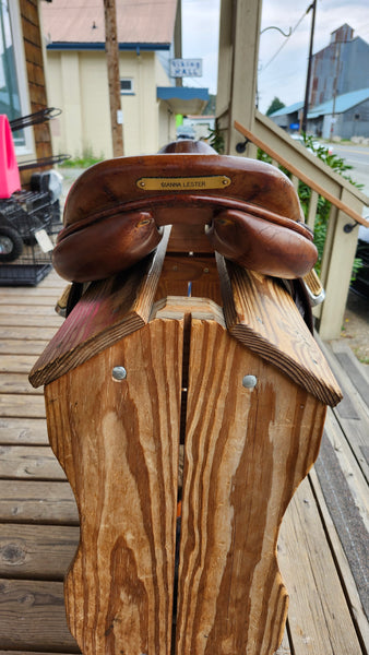 18" Butet Close Contact Jump Saddle
