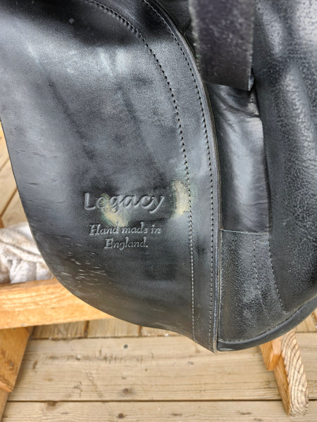 17.5" Fryso Legacy Dressage Saddle