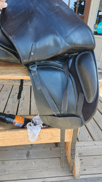 17.5" Isabell Bates Dressage