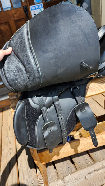 17.5" Thorowgood MGP General Purpose Saddle