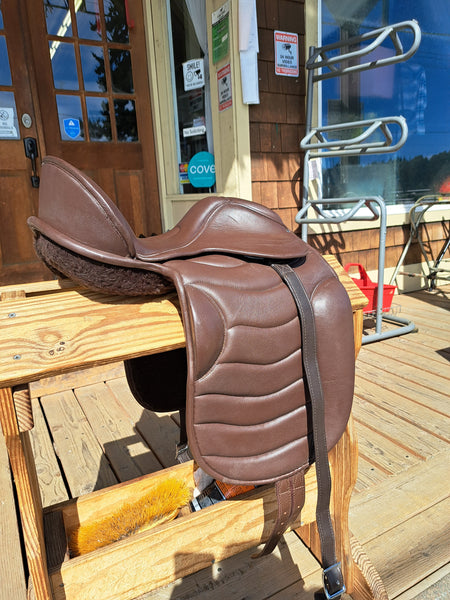 Youth English Treeless Saddle