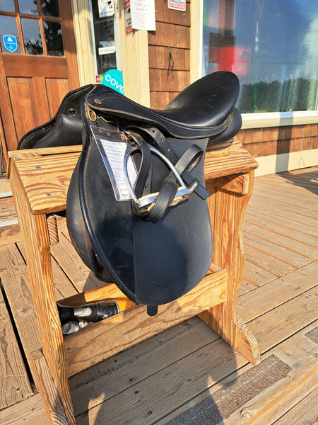 17" Wintec All Purpose English Saddle