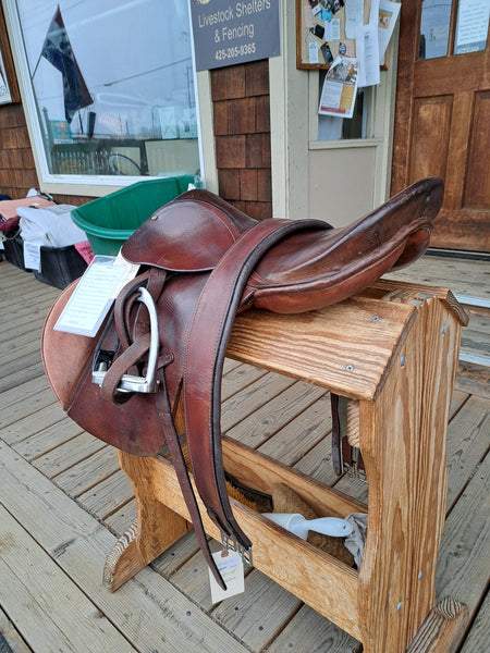 18" Cortina Close Contact English Saddle