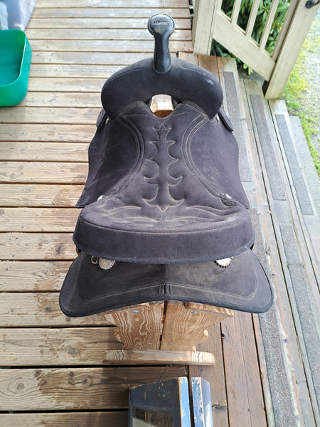 17" Wintec Western Trail Saddle