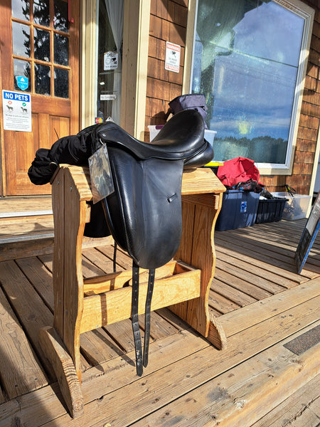 17.5" Custom Saddlery Steffen's Advantage
