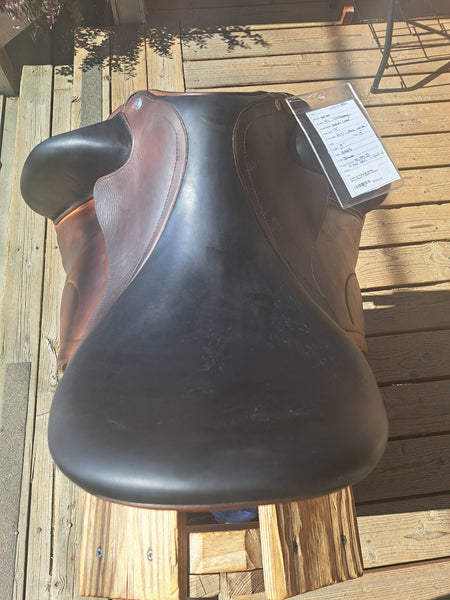 17" Arion 4D Monoflap Dressage Saddle