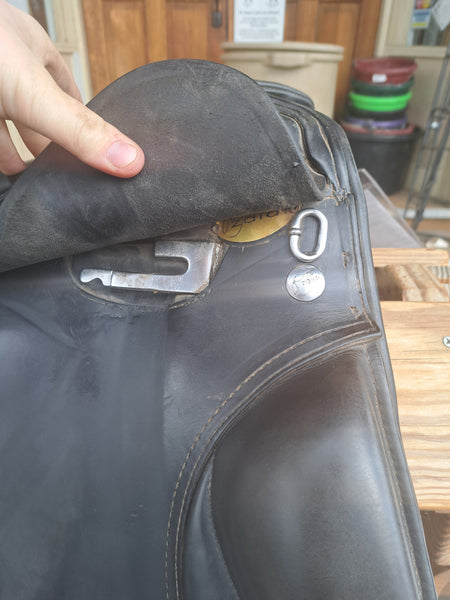 17" Zaldi New Kent Dressage Saddle