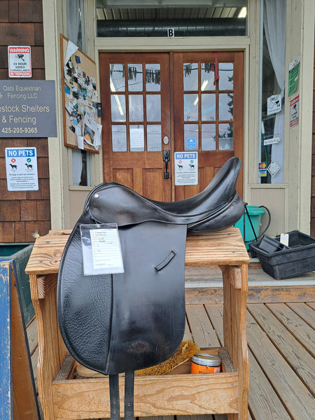 17.5" Cambridge Dressage Saddle