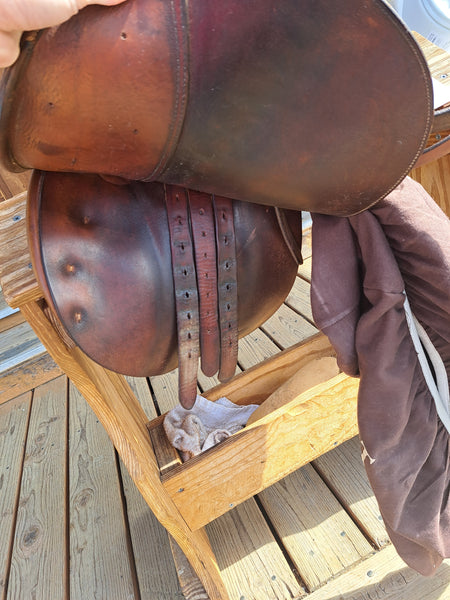 16.5" Butet Close Contact Saddle