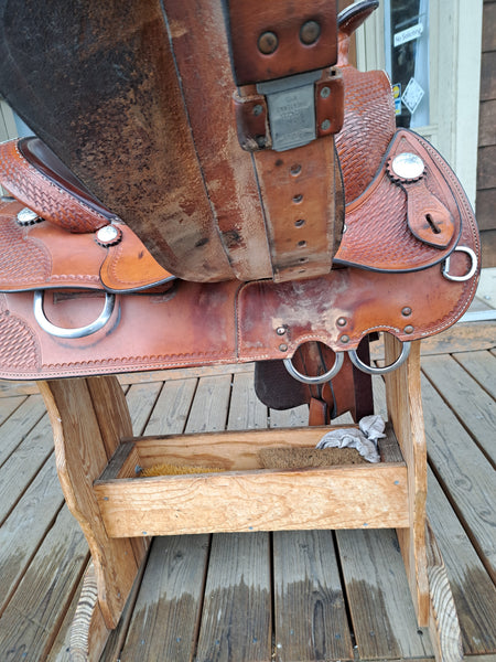 17" Crates Supreme Western Trail Saddle
