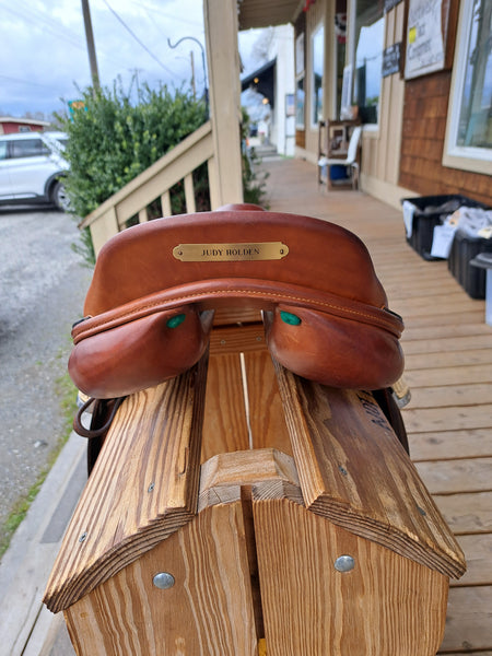 16.5" Amerigo Jumping Saddle