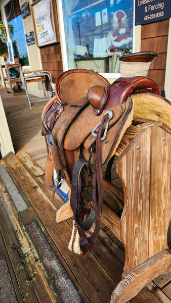 15.5" Adobe Walls Wade Ranch Roper Saddle
