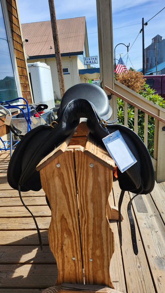 18" JRD Custom Dressage Saddle