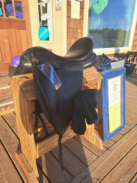 18.5" M. Toulouse Aachen Dressage Saddle