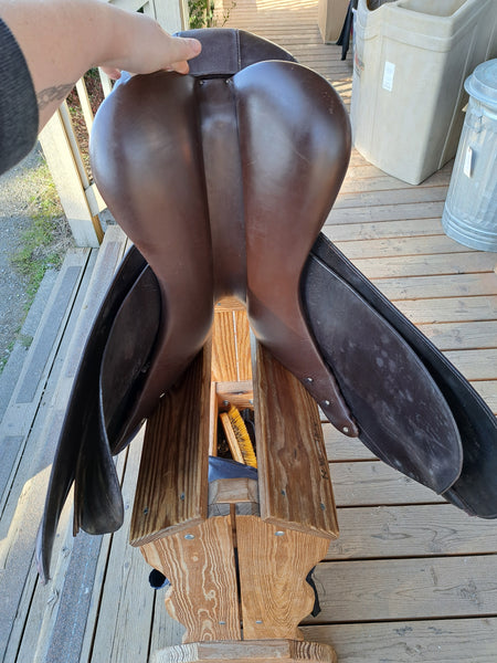 18" Collegiate All Purpose Saddle