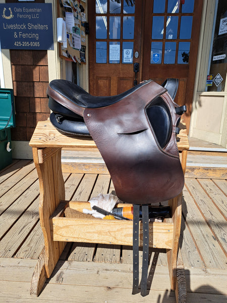 Piccolo (18") Ghost Roma Saddle