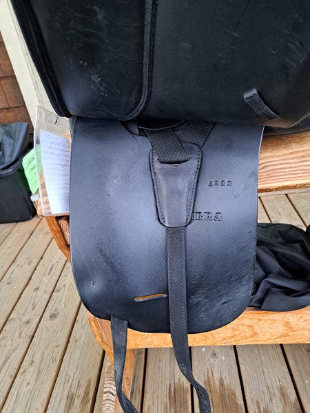 17.5" DP Saddlery Libra Dressage Saddle -Adjustable