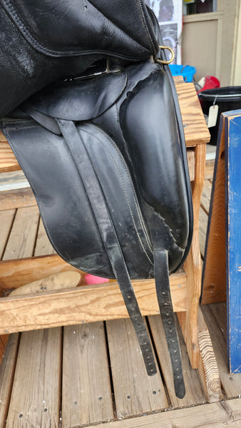 17" JRD Dressage Saddle