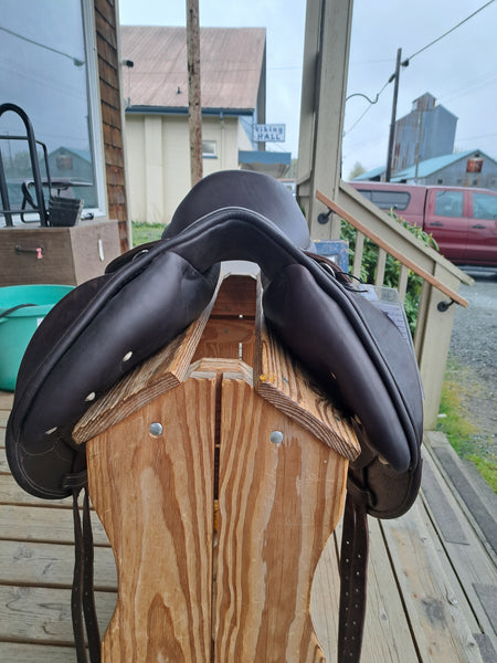 17.5" Intrepid Pro-Trainer Close Contact Saddle