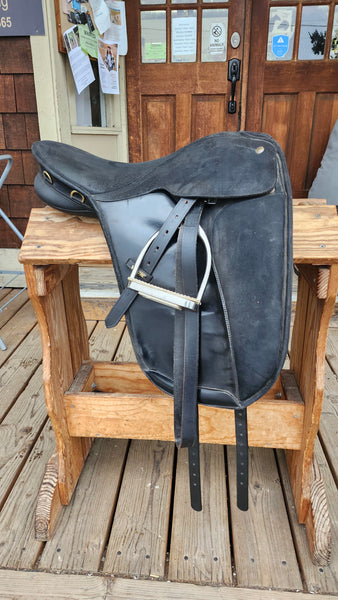 18" Wintec Dressage Saddle