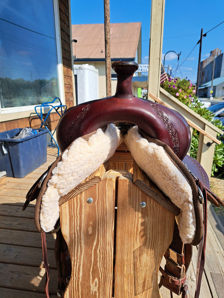 16" Circle Y High Horse Daisetta Trail Saddle