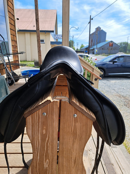 17.5" Thorowgood Dressage Saddle