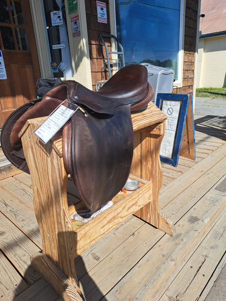 17.5" Pessoa Jumping Saddle