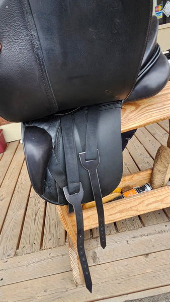 16" Passier Compact Dressage Saddle