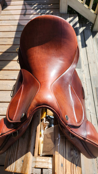 16.5" Harry Dabbs English Saddle