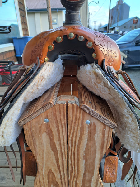 16" Montana Saddlery Roping Saddle