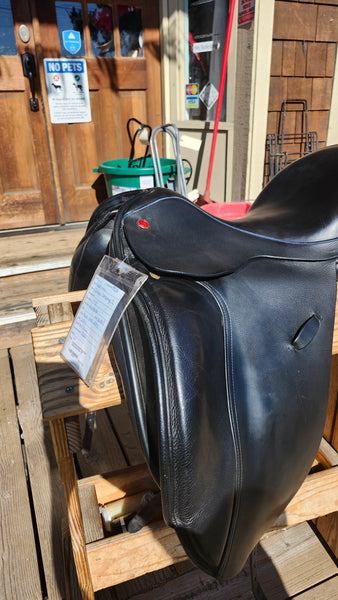 17.5" Hastilow Concept Dressage Saddle
