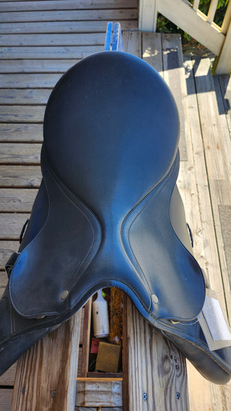 17" Wintec All Purpose English Saddle