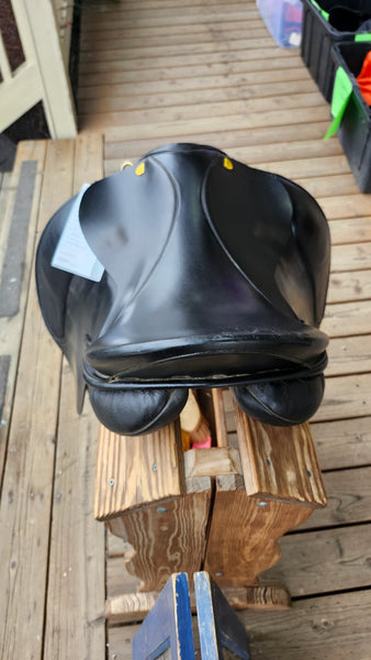17" Revere Dressage Saddle