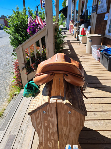 17" Prestige Close Contact Jumping Saddle