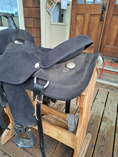 17" Wintec Western Trail Saddle